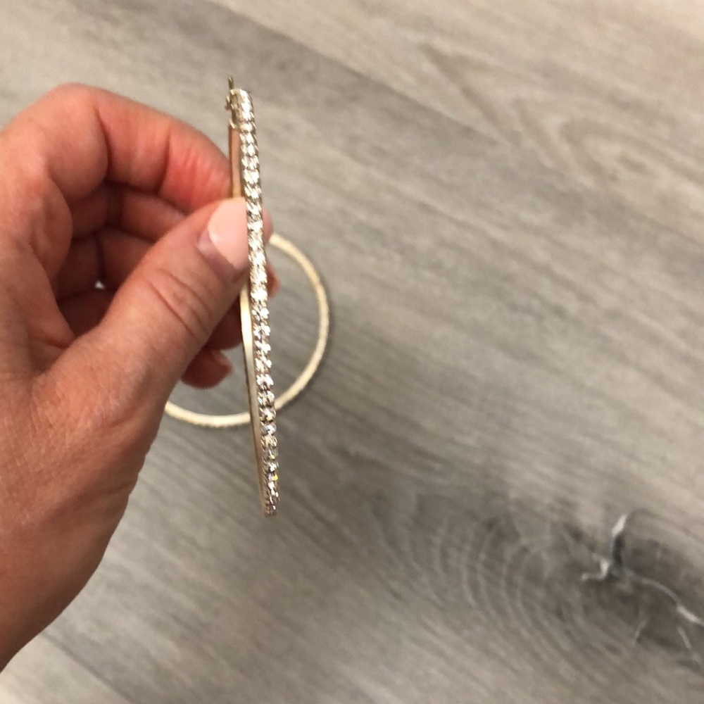 Crystal hoop earrings - Picture 2 of 3